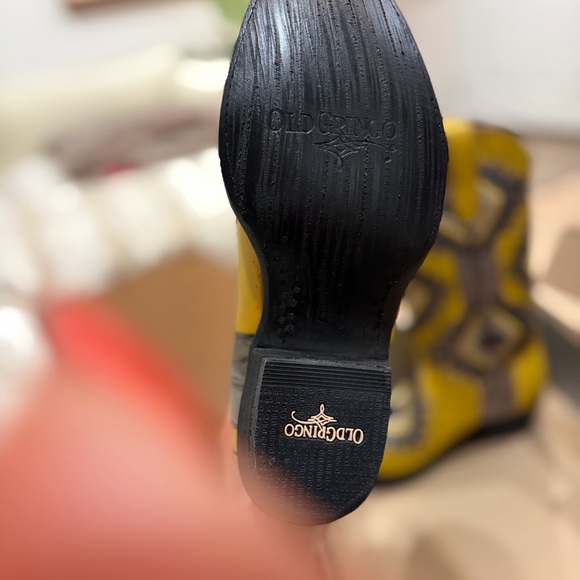 Old Gringo Yellow and Gray Cowboy Beauties!💛💛 - Picture 3 of 4